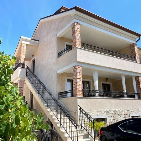 Apartments Sanja Pinezici  Ngoại thất bức ảnh